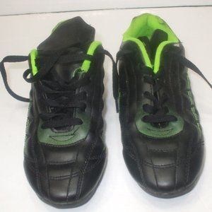 Kids Black Leather Soccer Shoes size 5